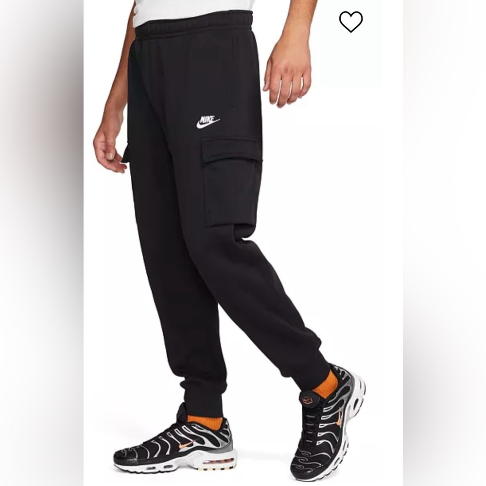 Nike Sportswear Club Fleece Men's Club Cargo Joggers, Barely worn